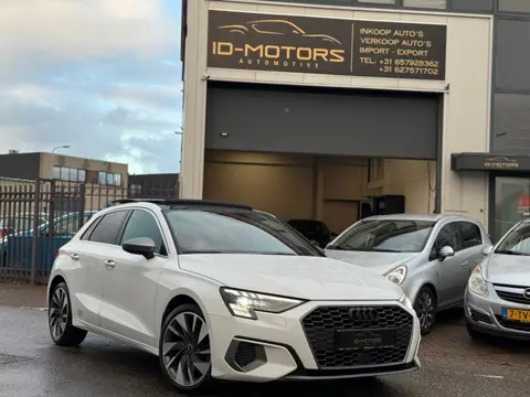 Audi A3 SPORTBACK 35 TFSI S edition dealer auto vol optie panoromadak