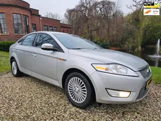 Ford Mondeo 2.0-16V Limited AIRCO/cruise