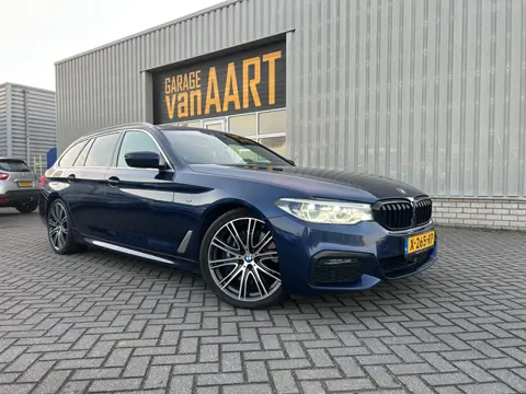 BMW 5-serie Touring 540i xDrive High Executive | STUURVERW | CAMERA | LEER |