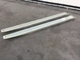 Diversen Orangeparts 2200 mm (bj 2020)