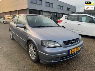 Opel Astra G-CC 1.6-16V Njoy 3 Drs. 2003 € 950.- Zo mee