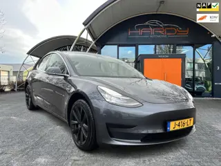 Tesla Model 3 Standard RWD Plus 60 kWh 85% SOH Trekhaak (1.000kg) Rijklaarprijs!