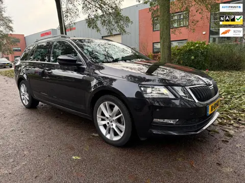Skoda Octavia Combi 1.5 TSI Greentech Business Edition AUTOMAAT PANORAMA
