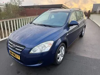 Kia cee'd Sporty Wagon 1.4 X-tra ISG (bj 2009)