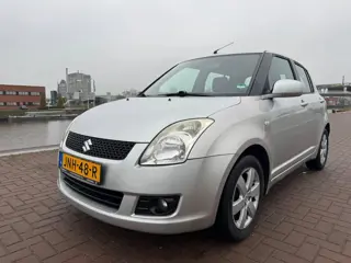 Suzuki Swift 1.3 Keyless-Go/Stoelverwarming/Airco/Nieuwe APK