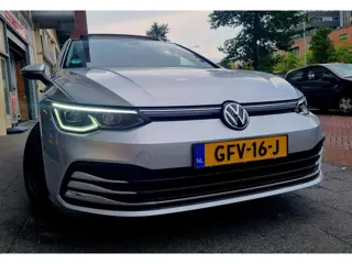 Volkswagen GOLF 1.5 eTSI R-Line Business