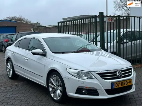 Volkswagen Passat CC 1.8 TSI 4p. Automaat zeer mooi auto airco cruis control navigatie parkeer senso