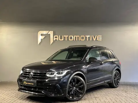 Volkswagen Tiguan 1.5 TSI R Line Pano|Keyless|Sfeer|360Camera