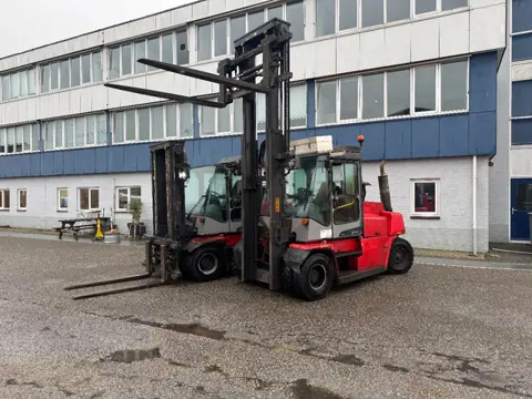 Kalmar DCF 80-9 8000 KG 2 STAGE MAST FORK POSITIONER DIESEL