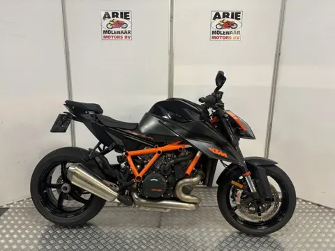 KTM 1290 Super Duke R (bj 2021)