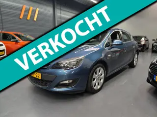 Opel Astra 1.4 Turbo Blitz NAVI PARKEERSENSOREN NAP NL AUTO