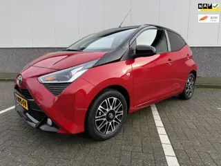 Toyota Aygo 1.0 VVT-i x-clusiv automaat