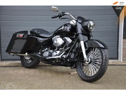 Harley Davidson Road King Stretched koffers, groot voorwiel