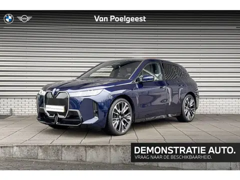 BMW iX xDrive45 101 kWh