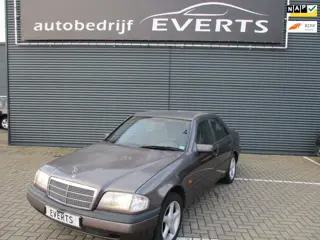 Mercedes-Benz C-klasse 180 Elegance 155173 km Nederlandse auto opknapper maar zeker geen slechte