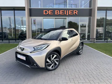 Toyota Aygo X 1.0 VVT-i Premium Cabrio I Two tone I All season banden