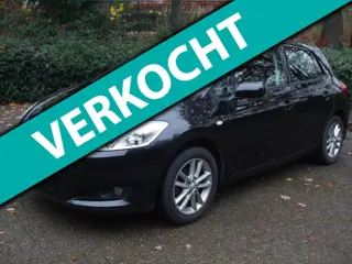 Toyota Auris 1.6-16V Dynamic clima cruise zwart NL auto 5 drs