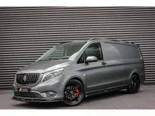 Mercedes-Benz Vito 215PK JB- EDITION FULL BLACK / AMG / SPOILER / VERLAGINGSVEREN / NAVIGATIE / CLIM
