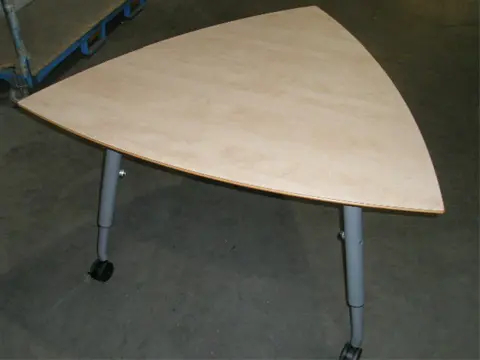 1x Verrijdbare tafel Kembo