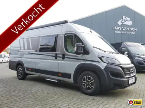 Carado CV 640 Pro, 9-Traps Automaat, Lengtebedden, Maxi Chassis