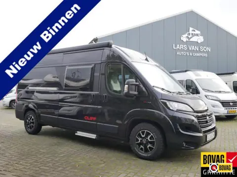 Sunlight Cliff 600 XV, 6 Meter Buscamper, Dwarsbed