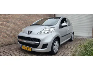 Peugeot 107 1.0-12V XS Airco Elec Ramen Cv met Afstandbediening 5 drs