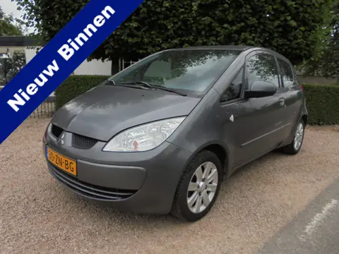 Mitsubishi Colt 1.3 Invite+ Automaat **LEES TEKST**74.000 org.km.NAP**AUTOMAAT**