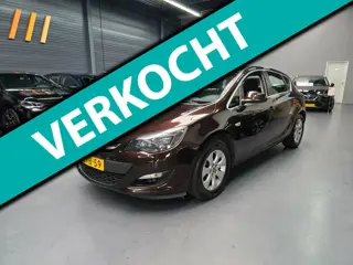 Opel Astra 1.4 Turbo Edition NAVI BLUETOOTH PARKEER SENSOREN NAP NL AL AUTO