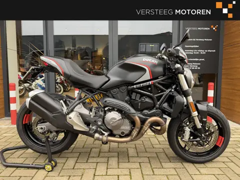 Ducati Monster 821 Stealth ABS