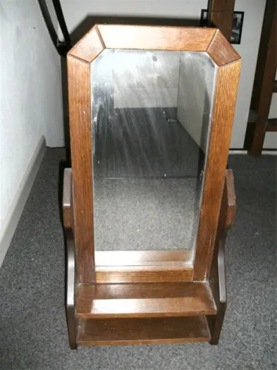 Oude eiken spiegel