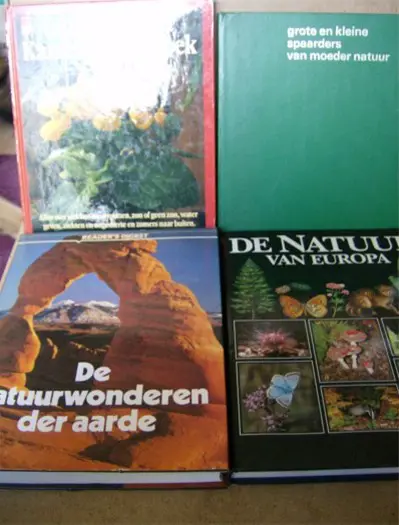 Dieren , bloemen , planetn , natuur boeken