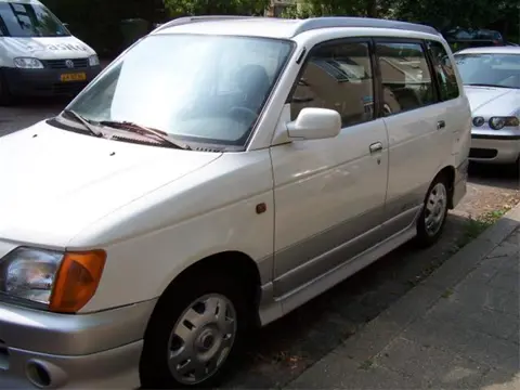 Daihatsu Gran move 1.6 cx (5 drs)