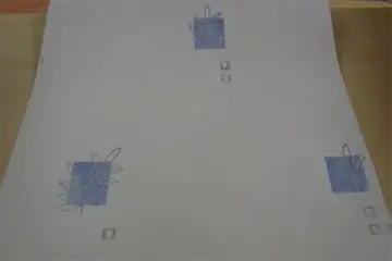 Opruiming uitverkoop bloemen behang creme 001