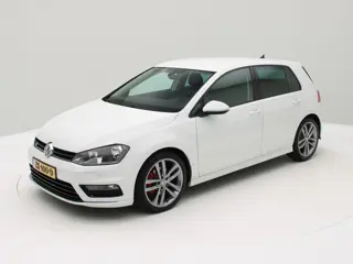 Volkswagen Golf 1.4 TSI ACT Connected Series Camera / Carplay / Stoelverw.