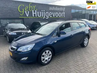 Opel Astra Sports Tourer 1.4 Edition