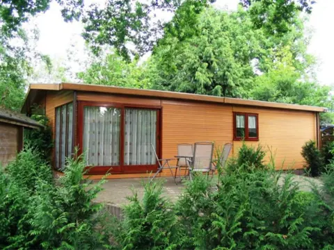 NU OF NOOIT!! Prachtige dubbel recreatiechalet gestoffeerd!