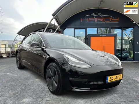 Tesla Model 3 Standard RWD Plus 60 kWh Enhanged Autopilot Trekhaak (910kg) Rijklaarprijs!