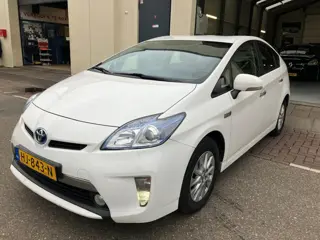 Toyota Prius 1.8 Plug-in Aspiration 2015 Navi/hud/clima/ camera