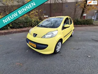 Peugeot 107 1.0-12V XS LEUKE AUTO RIJDT EN SCHAKELT GOED