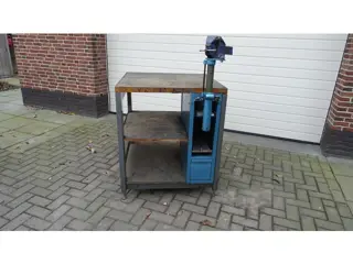Lokoma werkbank met verstelbare bankschroef