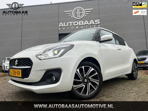 Suzuki Swift 1.2 Style Smart Hybrid AUTOMAAT **APK 08-2027** NL-AUTO+NAP+1EIG+NAVI+STOELVERWARMING+F