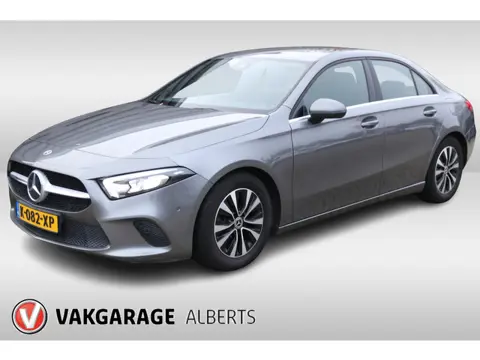 Mercedes-Benz A-Klasse 180 Business Solution / Navi / Climate / Stoelverwarming