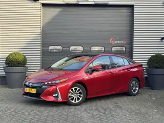 Toyota Prius 1.8 Plug-in Executive | Navigatie | Camera | DAB | Lichtmetalen Velgen |
