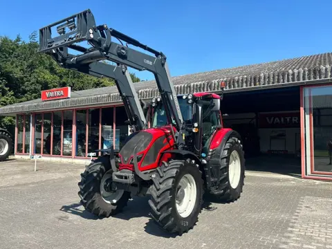 Valtra N 114 E HiTech (bj 2016)
