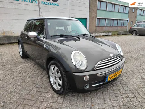 Mini Mini 1.6 One (Park lane uitvoering)