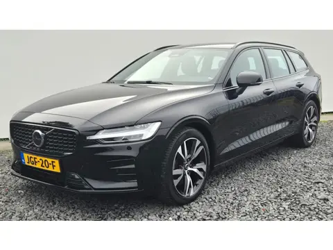 Volvo V60 2.0 B4 Plus Dark Leder pakket RG0R - 18” Wielen -  Climate - Donkere hemel - Electrisch be