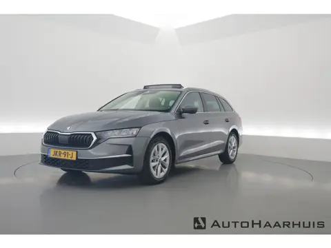 Škoda Octavia Combi 1.5 TSI MHEV Business Edition | Pano | Camera | Apple CarPlay | Stoel- Stuurverw