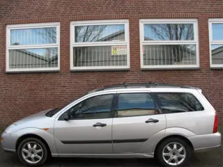 Sloopauto inkoop Den haag alle onderdelen Ford focus