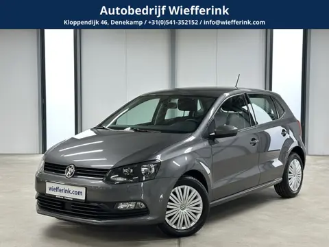 Volkswagen Polo 1.2 TSI Highline 90pk | Bluetooth | Stoelverwarming | Airco