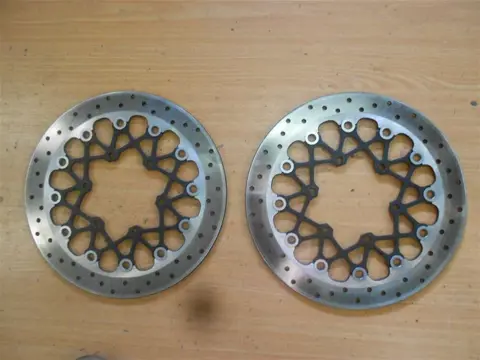 REMSCHIJVEN SET Suzuki GSX R 750 2011 - 2012